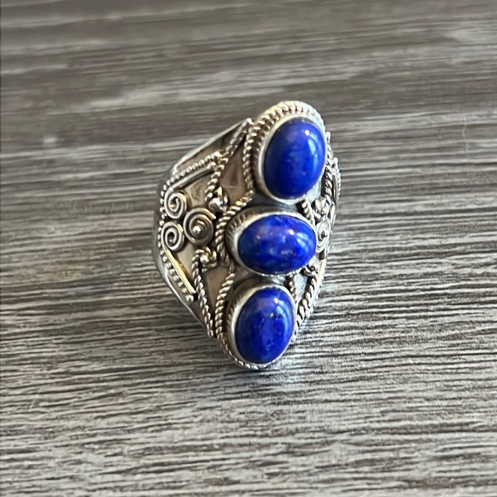 Blue lapis ring
